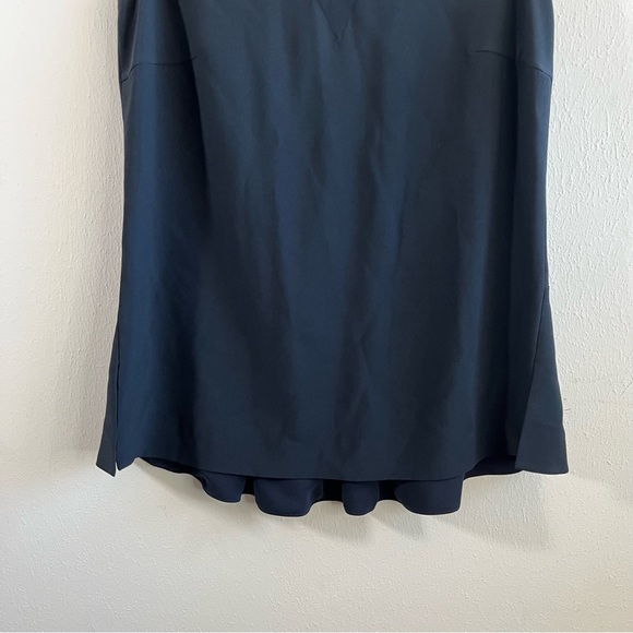 Akris Punto Blouse Navy (Marine) Blue Sleeveless V Neck Silk Trim Top Sz 8 NWT - Picture 9 of 13